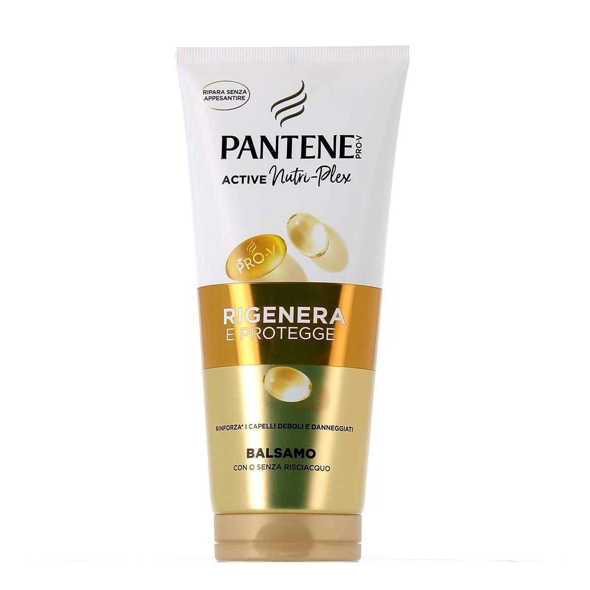 Pantene-Balsamo-Rigenera-and-Protegge-200-ml Pantene Balsamo Rigenera & Protegge 200 ml - immagine 1